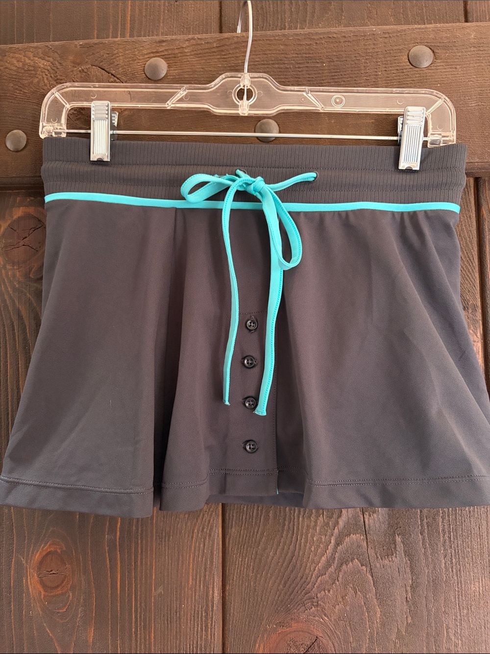 Nike Women's Gray Skort with Teal Trim